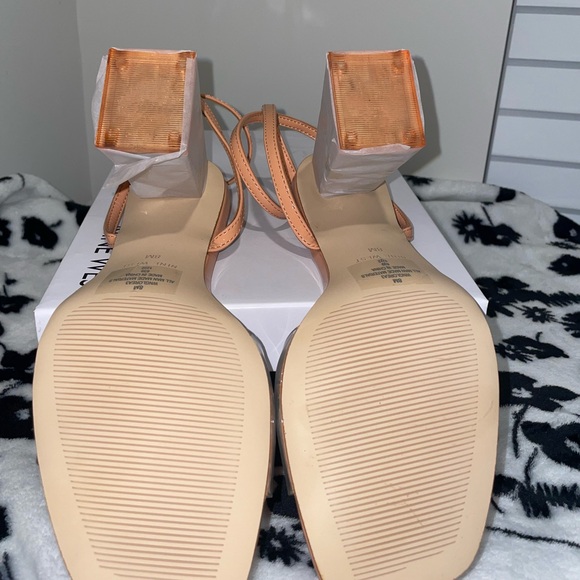 NineWest  Clear Heels - Picture 2 of 5